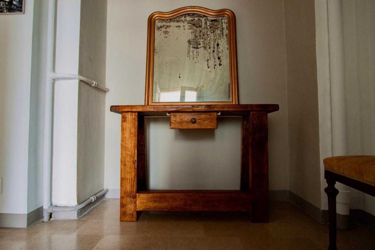 Casa D'Artista - Charming Apartment + Parking ตูริน ภายนอก รูปภาพ