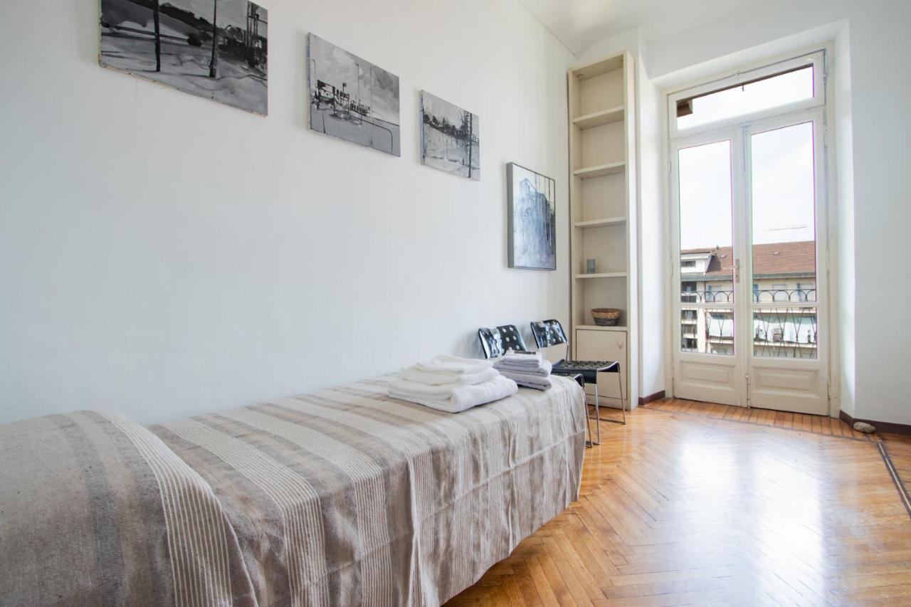 Casa D'Artista - Charming Apartment + Parking ตูริน ภายนอก รูปภาพ